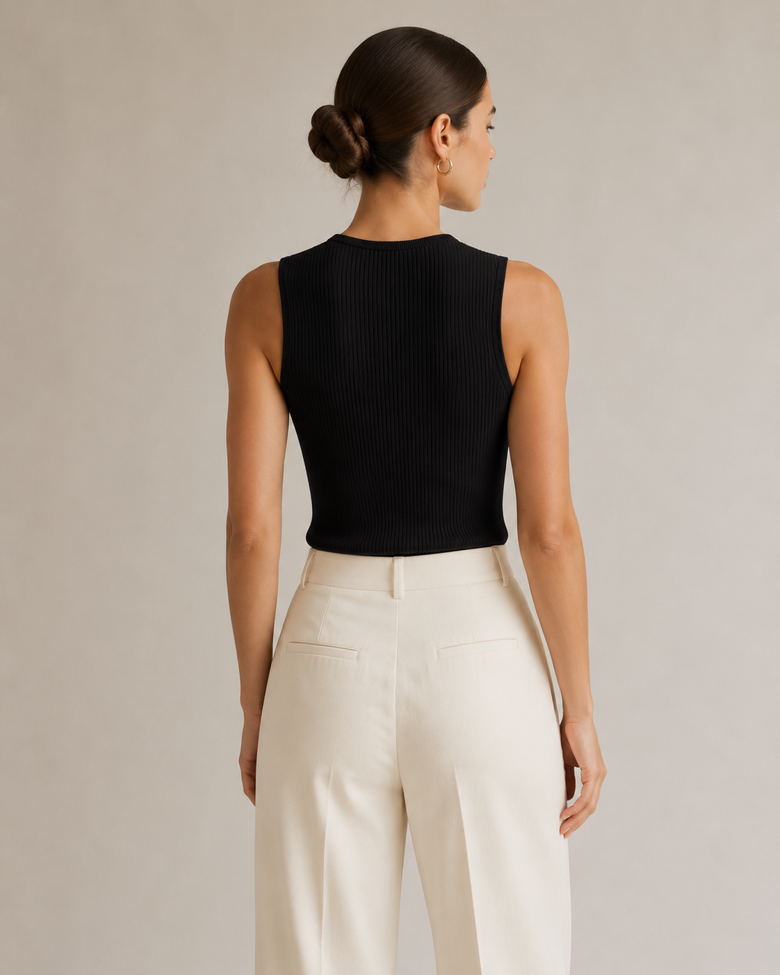Beige Ribbat Linne med Rund Hals