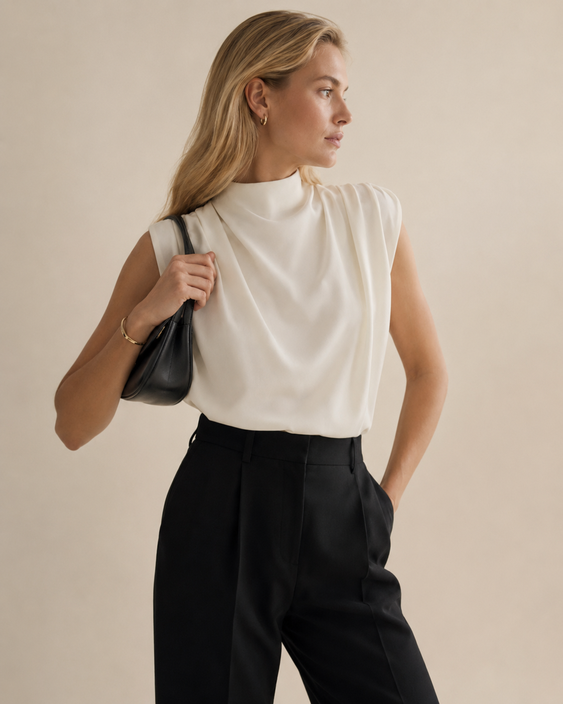 Blus med Hög Hals och Draperi
