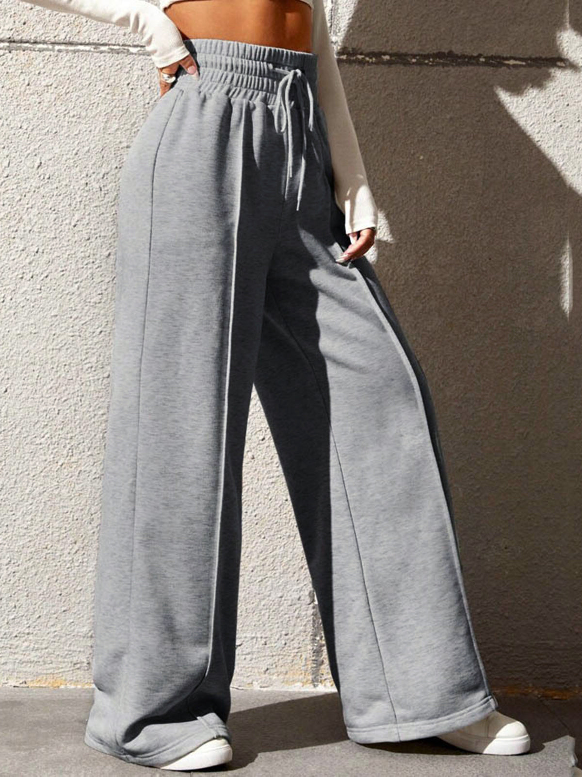 Gråa Vida Sweatpants med Avslappnad Passform