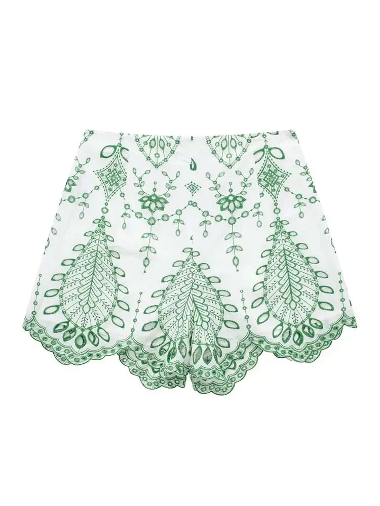 Grön Broderad Kort Topp och Shorts i Matchande Set