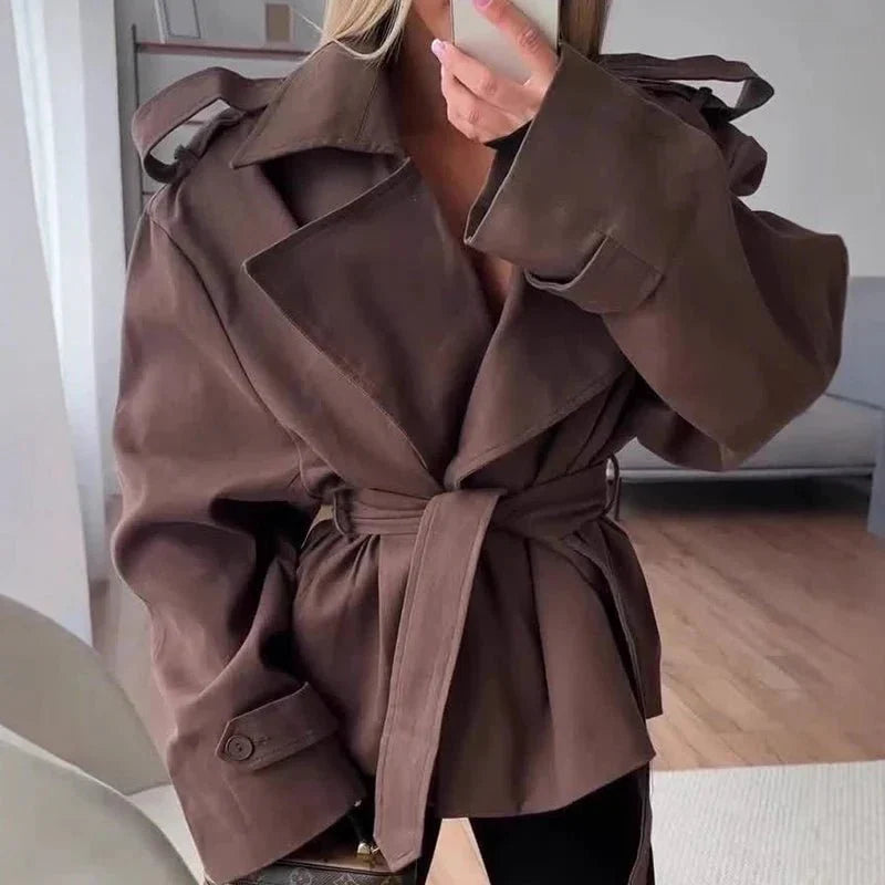 Marinblå Kort Trenchcoat med Snörning i Sidan