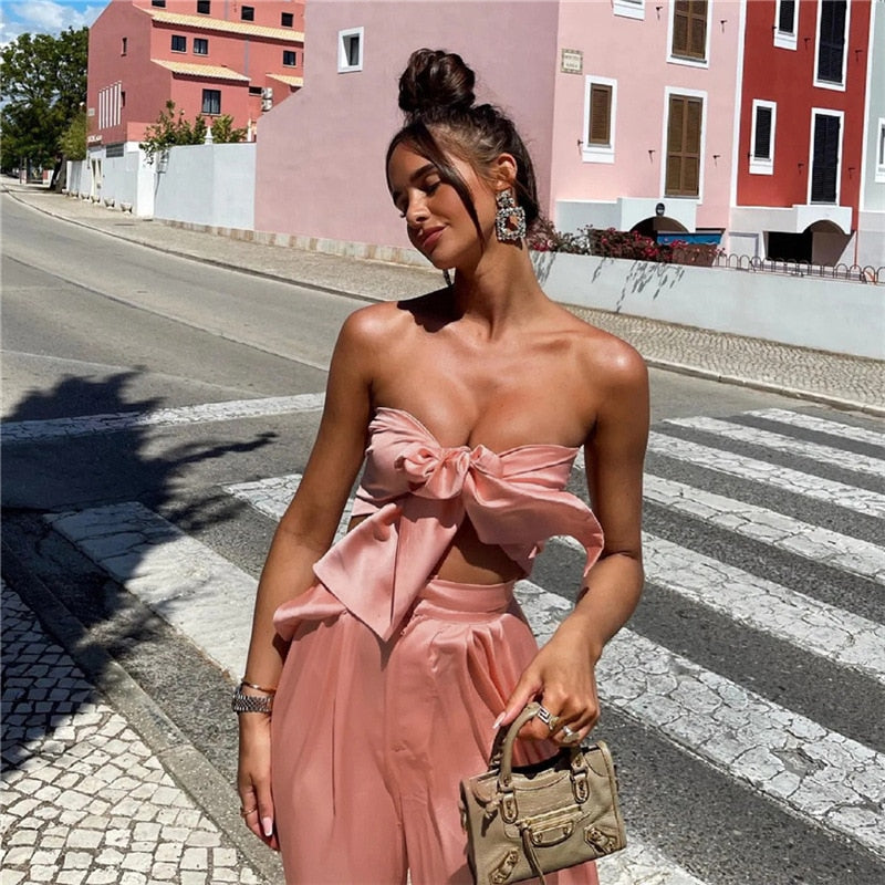 Rosa Matchande Set med Knytdetalj